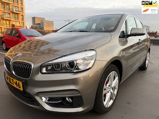 BMW 2-serie Tourer 220i High Executive 1e Eig Dealer Onderhouden Vol Optie Adaptief Cruise Lane Assist Camera Leer StoelVW