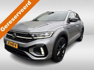Volkswagen T-Roc 1.5 TSI 150pk R-Line Black Style DSG Automaat Panoramadak / IQ LED / Navigatie / Digital Cockpit / App-connect / Achterklep elektr.