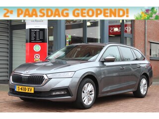Skoda Octavia Combi 1.0 TSI MHEV DSG *Ambition* | Trekhaak | Carplay | Cruise & Climate | PDC | Navigatie | Bluetooth | Privacy | Orig.NL |