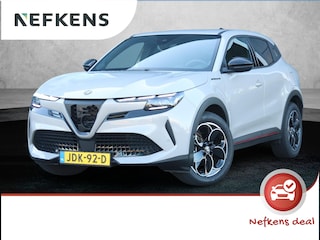 Alfa Romeo Junior Elettrica Speciale 54 kWh Elektrische verstelbare sportstoel incl. Massage | Stoelverwarming | Camera 360 * | Handsfree elektrische achterklep