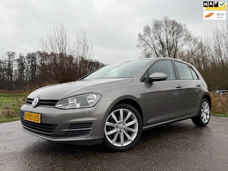 Volkswagen Golf 1.2 TSI Trend Edition / Camera / Multimedia / Airco / 17" Velgen / Cruise / Goed onderhouden! /
