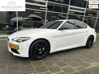 Alfa Romeo Giulia 2.0T Super