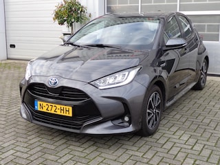 Toyota Yaris 1.5 Hybrid Dynamic , Navi,Camera,Adaptive Cruise,etc,etc