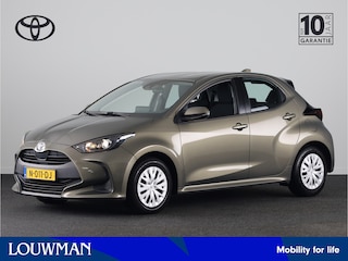 Toyota Yaris 1.5 Hybrid Active | Parkeersensoren achter | Navigatie | Cruise Control | Parkeercamera |