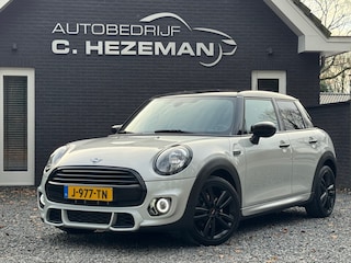 Mini John Cooper Works 1.5 Automaat Navigatie Cruise Control Spoiler