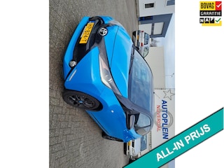Toyota Aygo 1.0 VVT-i x-cite super nette aygo x-cite met zeer weinig km-ers two-tone zwart dak!