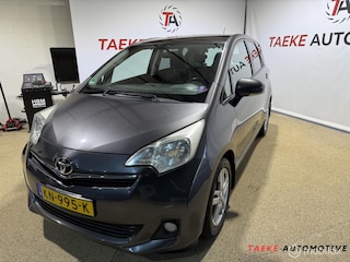Toyota Verso-S 1.3 VVT-i Dynamic Clima/Glasdak/Trekhaak/Cam