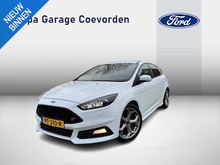 Ford Focus 2.0 250PK ST | RECARO | BI-XENON | STOEL/STUURVERWARMING |