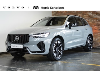 Volvo XC60 T6 Plug-in hybrid AWD Ultra Dark | Stoelverwarming | Electrische wegklapbare trekhaak | Head-Up Display | Adaptive Cruise Control | 360° Parkeercamera | Parkeersensoren voor + achter | Premium Audio by Harman Kardon