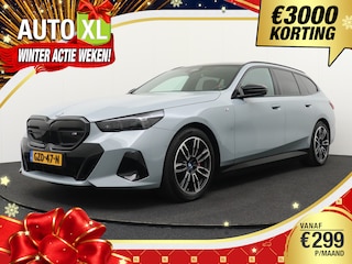 BMW i5 Touring M60 601 PK XDrive Pano-dak Trekhaak Full Options!