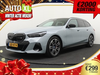 BMW i5 Touring M60 601 PK XDrive Pano-dak Trekhaak Full Options!