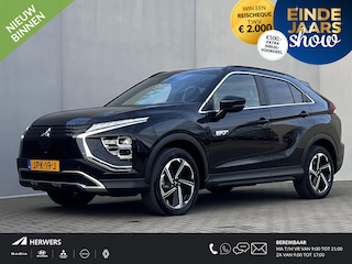 Mitsubishi Eclipse Cross 2.4 PHEV Intense+ 4WD S-AWC Automaat / 8 jaar Fabrieksgarantie / 1.500 kg trekgewicht / Elektrische bestuurdersstoel / Navigatie / Stoelverwarming / Apple Carplay Android / 18" LM wielen /