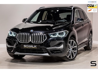 BMW X1 XDrive25e High Executive|NAP|1eig|Pano|HUD|Trekhaak