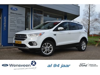 Ford Kuga 1.5T 150pk ECOBOOST Titanium | panoramadak, trekhaak