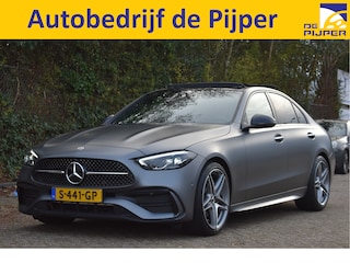 Mercedes-Benz C-klasse 300 Premium Night AMG Line 259 PK | Uniek | NL-Auto | 1 eigenaar | Matgrijs Magno | Burmester | Pano.dak | Memory | Keyless | Full LED