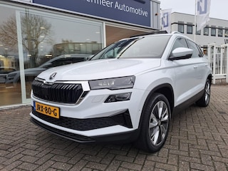 Skoda Karoq 1.5 TSI ACT Business Edition Plus / panoramadak / navigatie / 360 camera / virtual cockpit