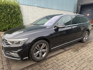 Volkswagen Passat Variant 1.5 TSI Elegance Business R I R-line I Virtual I 18" I NL-Auto I Adap. Cruise I PDC I