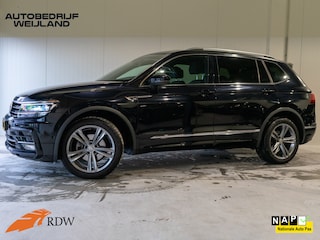 Volkswagen Tiguan 1.5 TSI Highline Business R 7p. I R-line I Keyless I Trekhaak I  I 19" I 1ste eig. I Pano I Virtual I Camera I