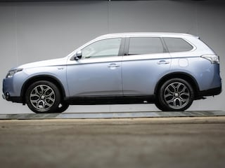 Mitsubishi Outlander 2.0 PHEV Limited Edition X-Line Sport (NAVI,CLIMATE,CRUISE,CAMERA,STOELVERWARMING,SPORTSTOELEN,LM VELGEN)