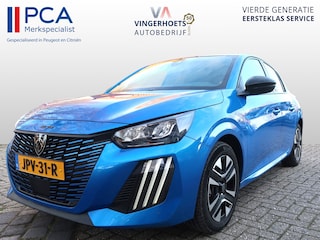 Peugeot 208 100 Pk Benzine * Allure * * Lichtmetalen Velgen * Dab Radio * Apple Carplay / Android Auto * Climate & Cruise Control * Parkeersensoren * Vingerhoets; Vierde generatie Eersteklas Service !