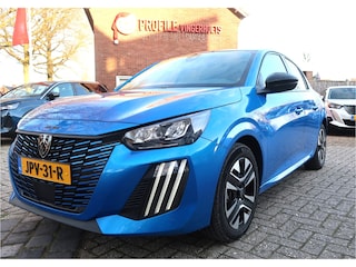 Peugeot 208 100 Pk Benzine * Allure * * Lichtmetalen Velgen * Dab Radio * Apple Carplay / Android Auto * Climate & Cruise Control * Parkeersensoren * Vingerhoets; Vierde generatie Eersteklas Service !