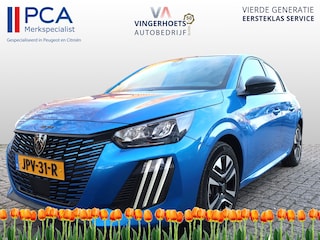 Peugeot 208 100 Pk Benzine * Allure * * Lichtmetalen Velgen * Dab Radio * Apple Carplay / Android Auto * Climate & Cruise Control * Parkeersensoren * Vingerhoets; Vierde generatie Eersteklas Service !