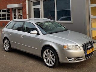 Audi A4 Avant 2.0 Navi Trekhaak 18"Vlg BlueTooth Cruise