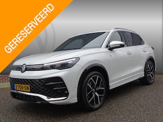 Volkswagen Tiguan 1.5 eTSI R-Line Business AUTOMAAT| VOL OPTIES! |SPORT INTERIEUR| CAMERA| NAVIGATIE| DODE HOEK DETECTIE| PARKEERSENSOREN