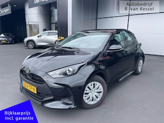 Toyota Yaris 1.5 Hybrid 115 Comfort I Nieuw model I Carplay I Camera I NL-auto