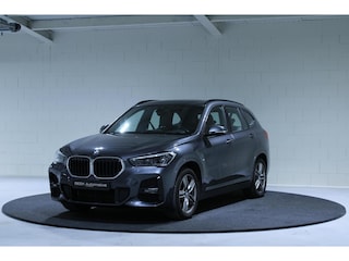 BMW X1 xDrive25e | M Sport | Panoramadak | HuD | Ambient