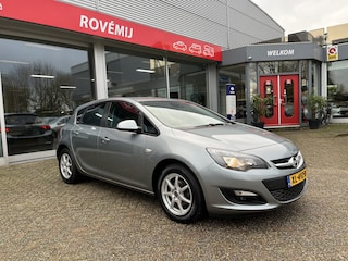 Opel Astra 1.4 Turbo Blitz Cruise Control, Airco, Parkeersensoren.