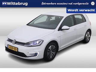 Volkswagen Golf E-DITION / Navigatie / LED / Digital cockpit / Parkeersensoren / LM 16 inch