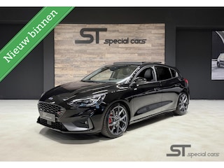 Ford Focus 2.3 EcoBoost ST-3|Pano|B&O|Virtual cockpit