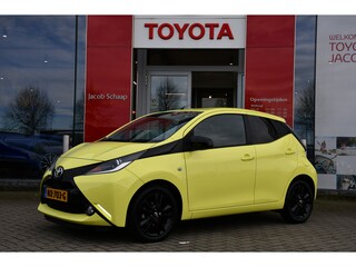 Toyota Aygo 1.0 VVT-i x-cite 5-deurs 69pk | Airconditioning | Zwarte lichtmetalen velgen | Dealer-onderhouden |