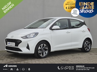 Hyundai i10 1.0 Comfort Smart 5-zits Automaat / Fabrieksgarantie tot 04-2030 / Dealer onderhouden / Apple Carplay Android Auto / Achteruitrijcamera / Airco / Cruise control / Parkeersensoren achter / Navigatie /