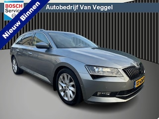 Skoda Superb Combi 1.6 TDI Style Business trekhaak, navi, cruise, memory stoel