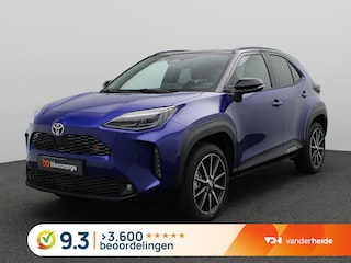 Toyota Yaris Cross 1.5 Hybrid GR Sport 130PK Aut. 18" LM Velgen, Elektr. Achterklep, Keyless, Achteruitrijcamera, Navi,  Side Assist, Stoel-Stuurverwarming, Voorruitverwarming