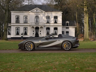 Ferrari 812 6.5 V12 HELE | Carbon | Pass. Display | Lift | JBL | Surround view