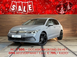 Volkswagen Golf 1.5 eTSI Style | Black Edition | Massagestoel | DAB | 18' inch | Navigatie | Adaptive Cruise | Velours