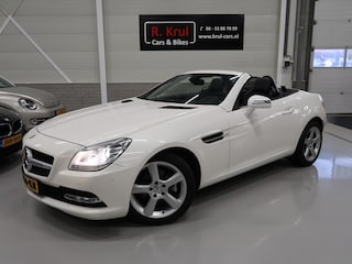 Mercedes-Benz SLK 200 Leer Airscarf Panoramadak Sportstoelen Nekverwarming Metallic wit 17 inch Sportvelgen Nette staat Onderhoud volledig aanwezig Windscherm
