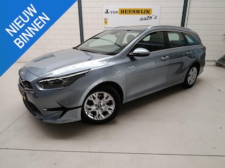 Kia Ceed Sportswagon 1.5 T-GDi DynamicLine Airconditioning (automatisch) |  Cruise control | Navigatiesysteem | Parkeersensoren  | Trekhaak