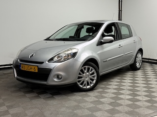 Renault Clio 1.6 Dynamique 5-drs Automaat Pano Navi