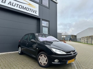 Peugeot 206 1.4 Gentry | 5 DEURS | AIRCO | APK T/M 08-2026