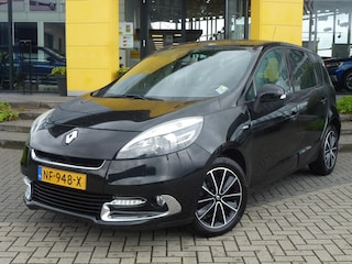Renault Scénic TCe 130 Bose /***inruilkoopje***vaste internet meeneemprijs*** Trekhaak / Navigatie / Stoelverwarming / Compleet dealer O.H.