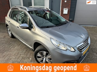 Peugeot 2008 1.2 PureTech Allure / Leder / Navi / PDC / Clima / Cruise