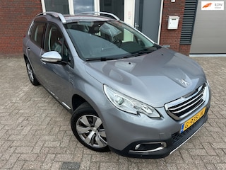 Peugeot 2008 1.2 PureTech Allure / Leder / Navi / PDC / Clima / Cruise