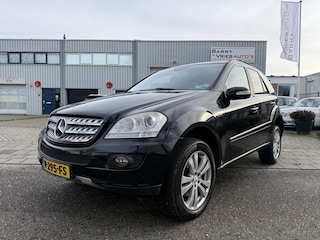 Mercedes-Benz M-klasse 320 CDI | Grijs Kenteken | Apple Carplay | Stoelverwarming | Trekhaak 3500 kg |