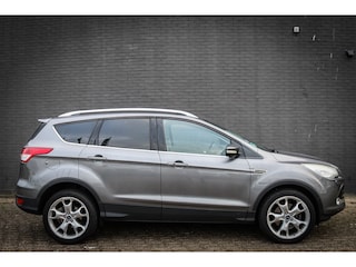Ford Kuga 1.6 Titanium 4WD Net binnen - Nu al te bezichtigen