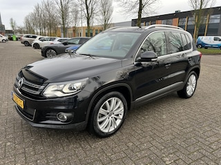 Volkswagen Tiguan 1.4 TSI Sport&Style LEER PANO STOELVW TRHK.