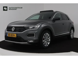 Volkswagen T-Roc 2.0 TSI 4Motion Sport (PANORAMADAK, TREKHAAK, STOELVERWARMING, ACHTERUITRIJCAMERA, DIGITALE COCKPIT)